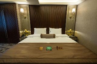 Tonight Hotel Port