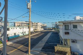 American Safari Motel