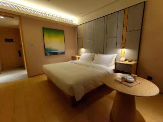 Room:DBL.SU-1