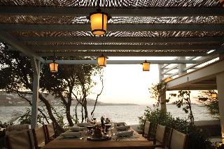 Belvedere Waterfront Villa & Suites