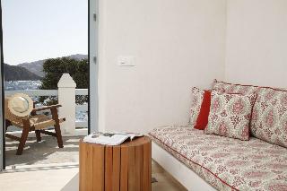 Belvedere Waterfront Villa & Suites
