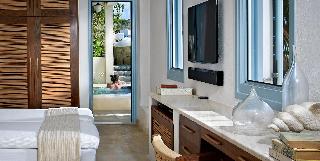 Belvedere Waterfront Villa & Suites