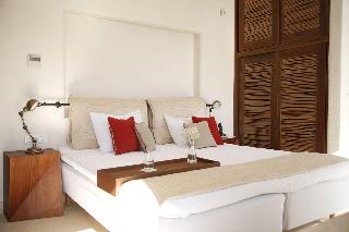 Belvedere Waterfront Villa & Suites