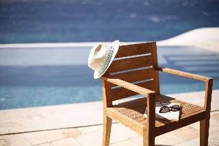 Belvedere Waterfront Villa & Suites