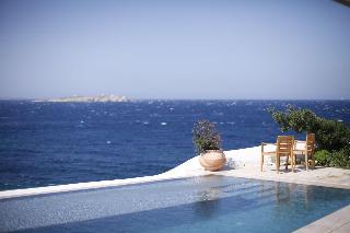 Belvedere Waterfront Villa & Suites