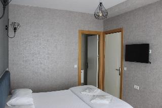 Quars Suite