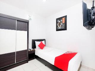 OYO 90364 Hotel Gemilang