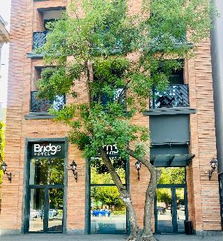 Bridge Hotel