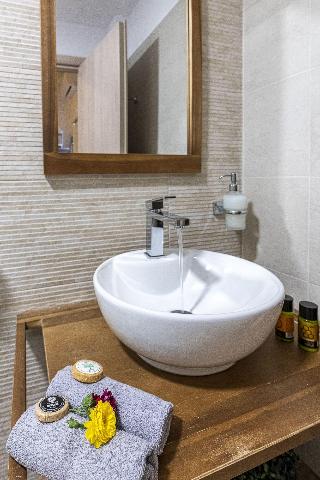 Comfort Stay Airport Boutique Hotel
