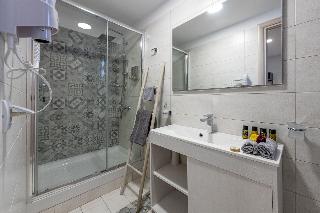 Comfort Stay Airport Boutique Hotel