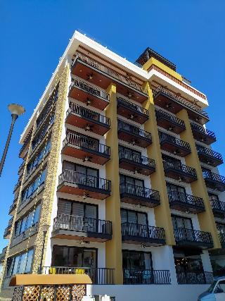 Pinnacle Resorts 179