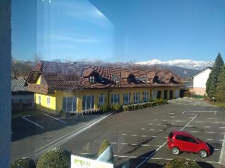 KM Hotel