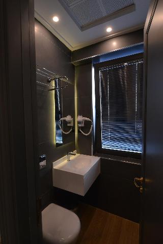 Santra Hotel
