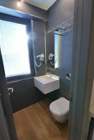 Santra Hotel