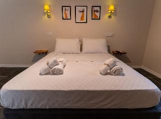 Room Room