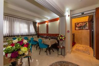 Blue Gilroy Hotel