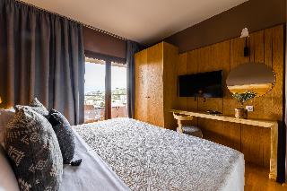 Avaton Suites & Villas