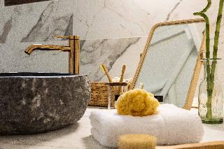 Avaton Suites & Villas