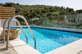 Avaton Suites & Villas