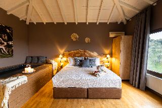 Avaton Suites & Villas