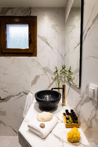 Avaton Suites & Villas
