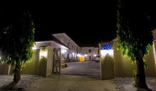 Ivana Suites Apartments