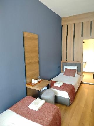Room Room
