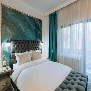 Suru Hotel