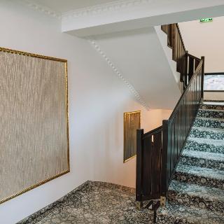 Suru Hotel