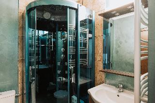 Suru Hotel