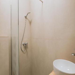 Suru Hotel