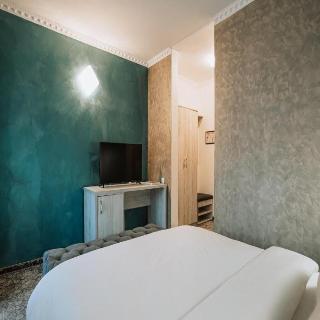 Suru Hotel