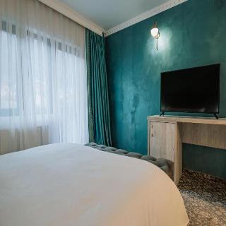 Suru Hotel