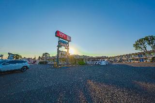 OYO Hotel St. Helens, OR