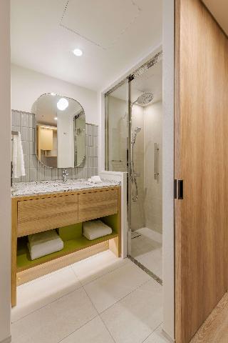 Room:TWN.GR-1