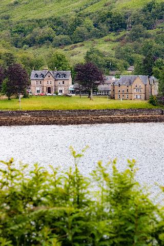The Caledonian Claymore Hotel