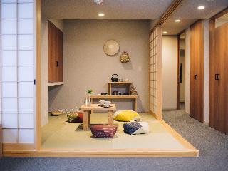 Room:SUI.B2-4