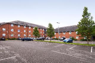 Premier Inn Leeds East