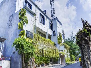 SPOT ON 91205 Rindang Guesthouse Syariah