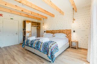 Room Room