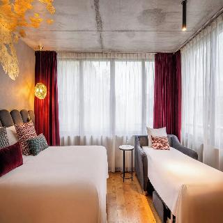 Room Room
