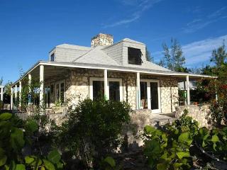 Fernandez Bay Village