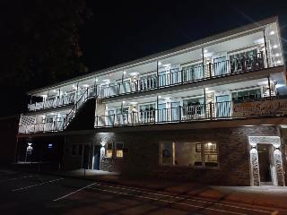 Coastal Sands Inn