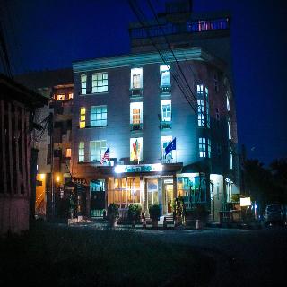 Tchero Hotel