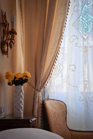 B&B Joan's Heritage