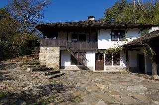 Dedovite Kashti