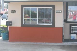 Relax Inn Motel