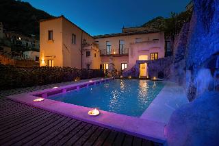 Amalfi Resort