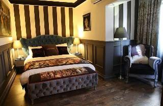 Art & Interiors Boutique Hotel