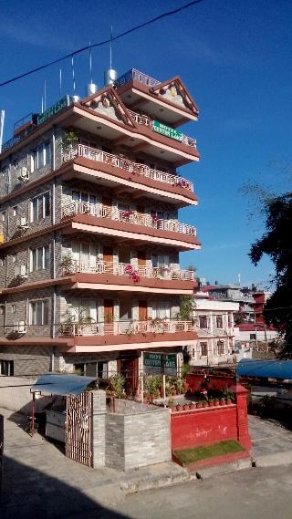 Hotel Center lake